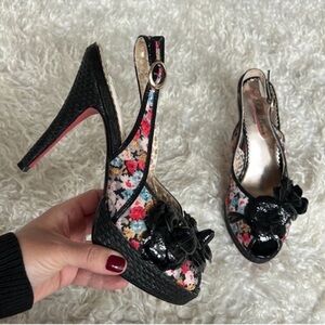 Poetic License London Floral Peep Toe platform Heels/Shoes Sz 8 Black Red
